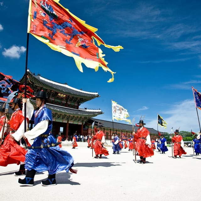 Seoul Royal Palace Tour - Photo 1 of 12